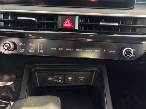 Used 2025 Kia K5 LXS FWD image 17