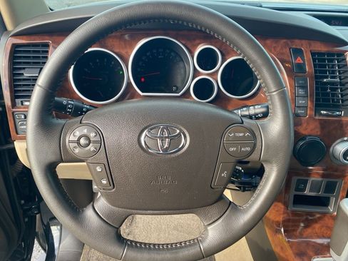 Used 2010 Toyota Sequoia Limited RWD image 15