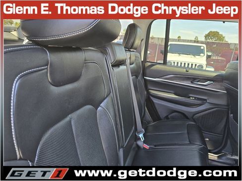 Certified 2023 Jeep Grand Cherokee Limited w/ Luxury Tech Group II image 28