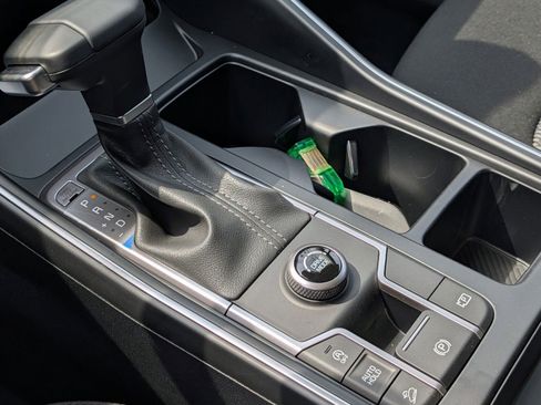 New 2026 Kia Sorento LX FWD image 12