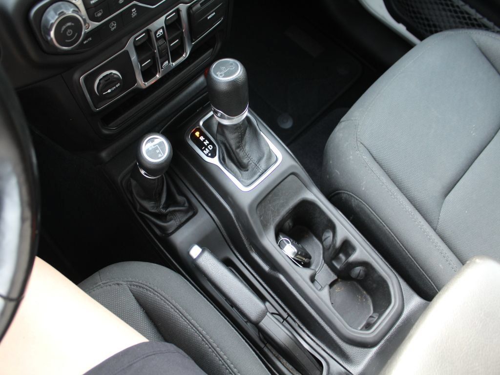 Used 2019 Jeep Wrangler Unlimited Sport AWD/4WD image 16