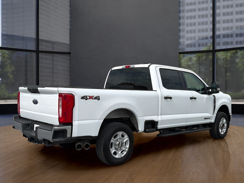 Used 2025 Ford F250 XLT AWD/4WD image 15