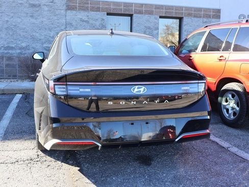 Certified 2024 Hyundai Sonata SEL w/ Convenience Package image 15