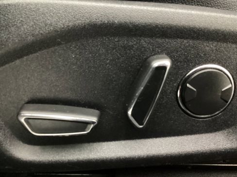 Used 2019 Ford Fusion SEL image 38