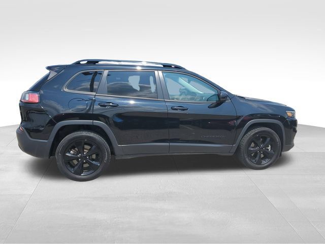 Used 2021 Jeep Cherokee Latitude Plus AWD/4WD image 3