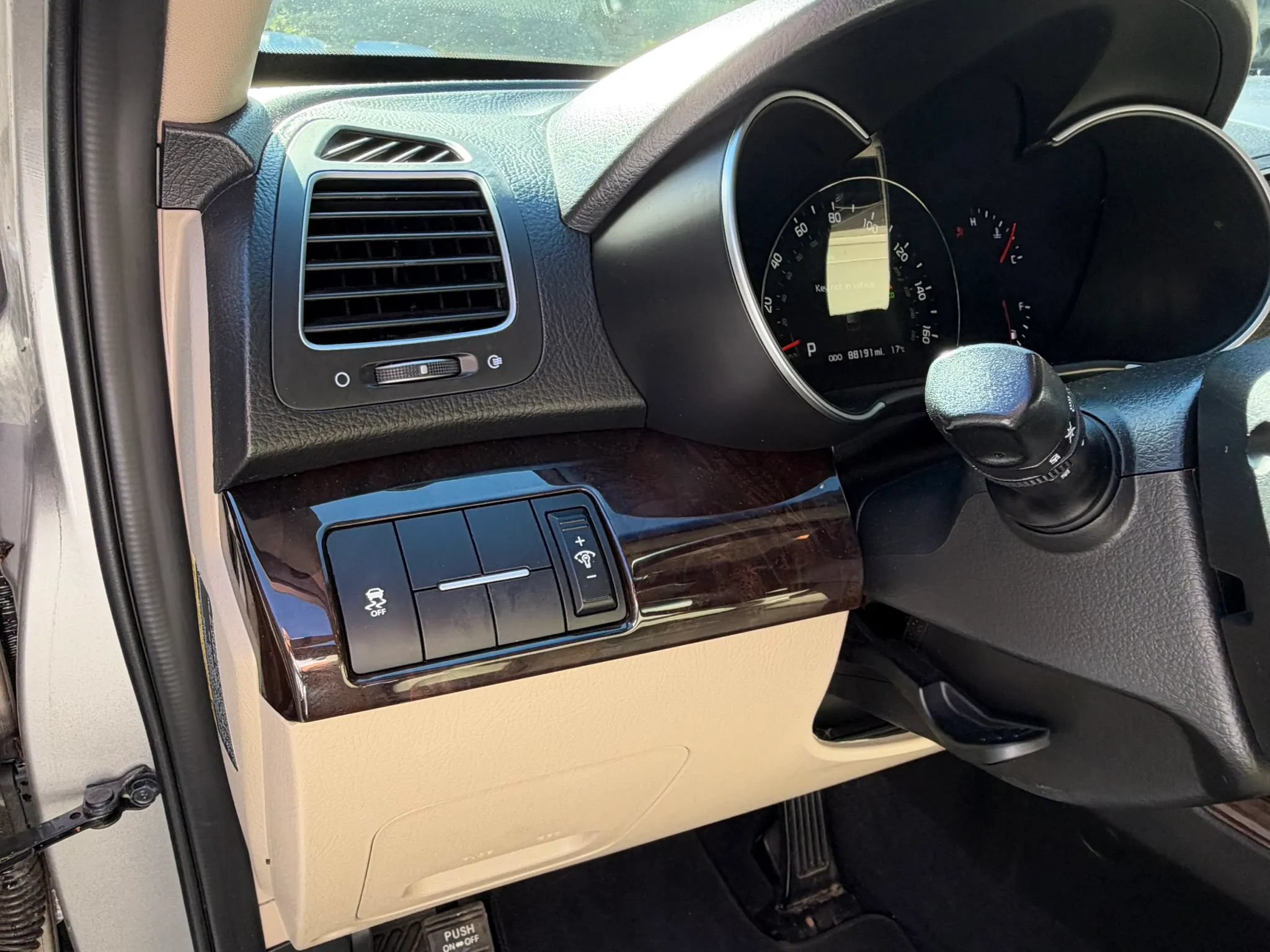Used 2015 Kia Sorento EX FWD image 26