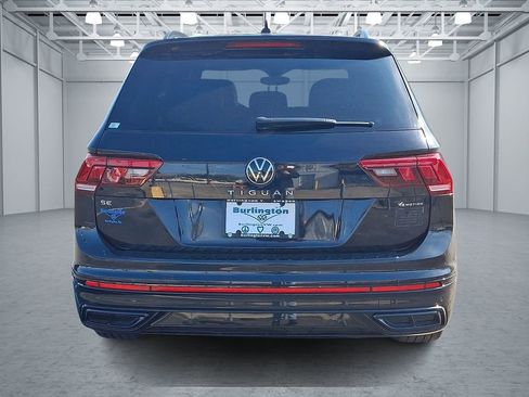 Certified 2023 Volkswagen Tiguan SE R-Line image 5