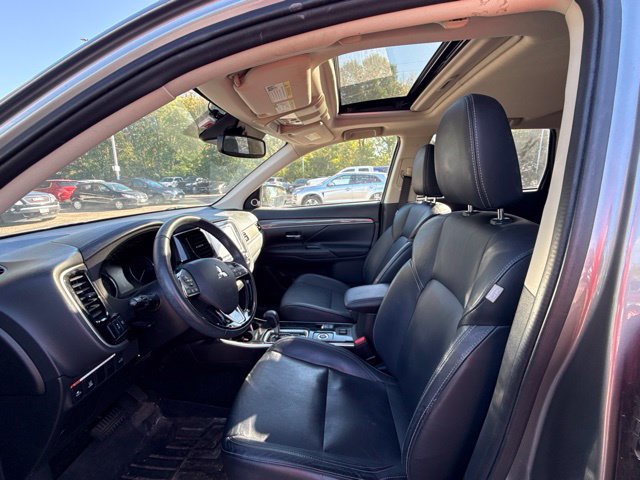Used 2020 Mitsubishi Outlander SEL AWD/4WD image 5