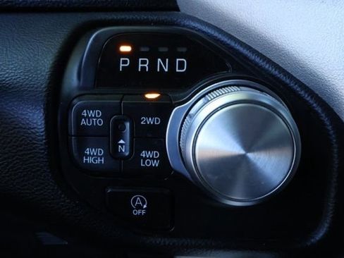 Used 2021 RAM 1500 Laramie image 12