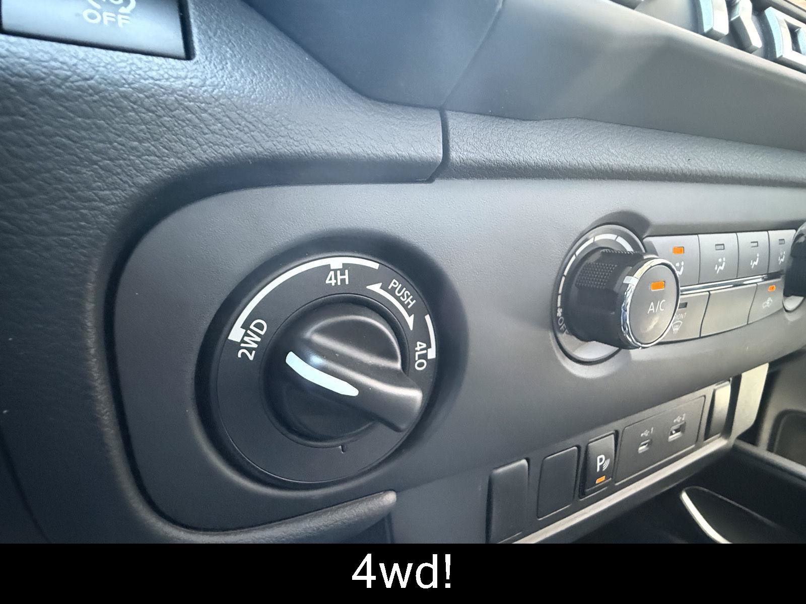 Used 2025 Nissan Frontier SV AWD/4WD image 9