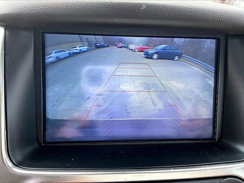 Used 2020 Chevrolet Suburban Premier image 14