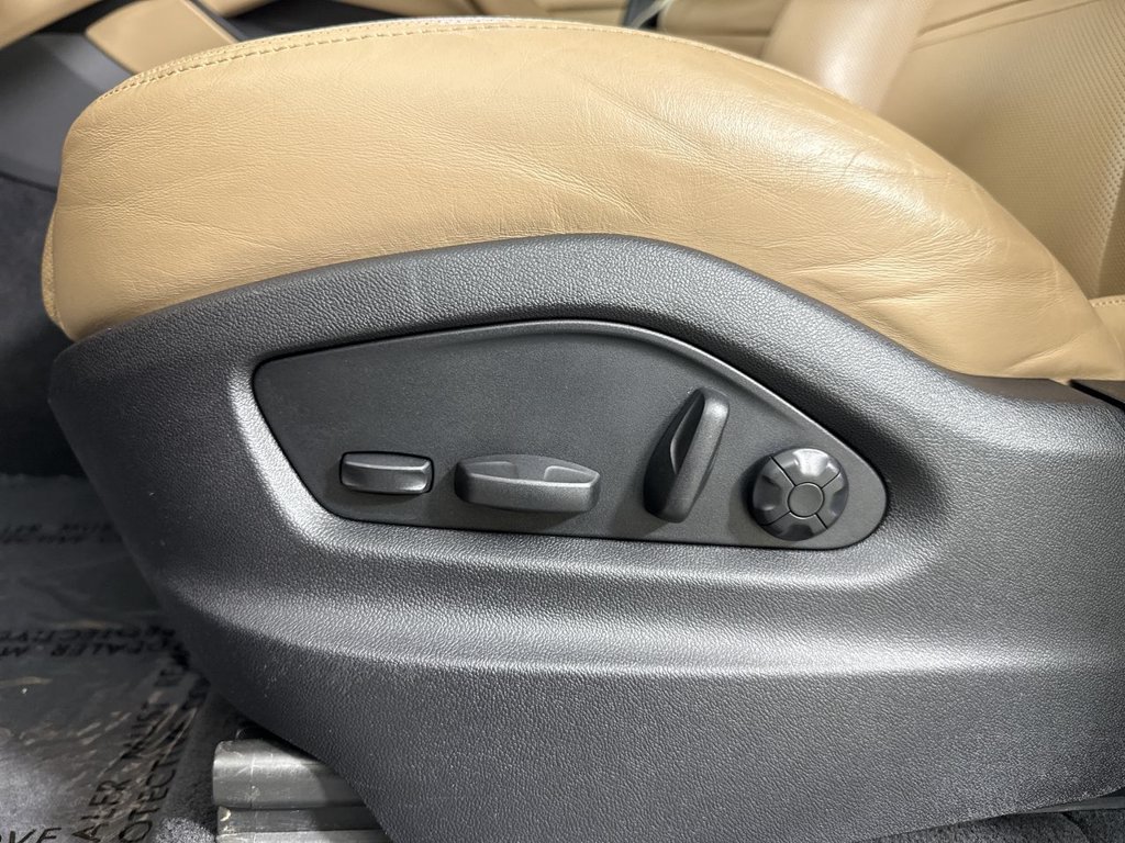 Certified 2024 Porsche Cayenne Coupe AWD/4WD image 39