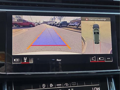 Used 2022 Audi Q8 Premium Plus image 16