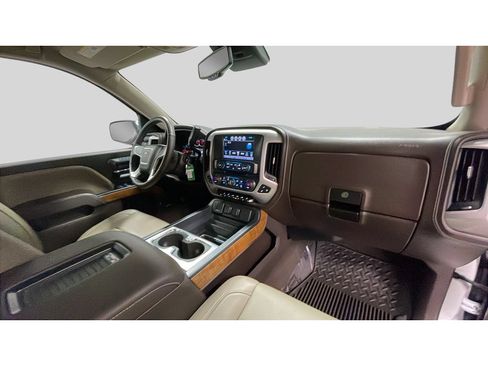 Used 2018 GMC Sierra 1500 SLT AWD/4WD image 18