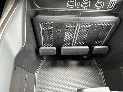 Used 2026 RAM 1500 Limited AWD/4WD image 32