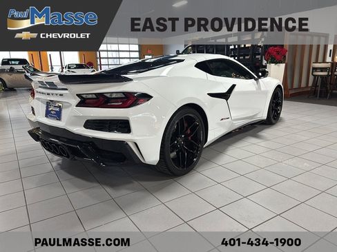 Used 2025 Chevrolet Corvette Z06 image 7