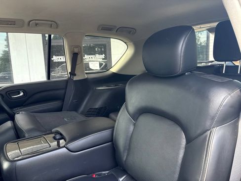 Used 2024 INFINITI QX80 Luxe w/ Cargo Package AWD/4WD image 6