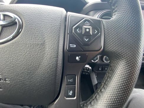 Used 2023 Toyota Tacoma TRD Off-Road w/ Technology Package AWD/4WD image 24