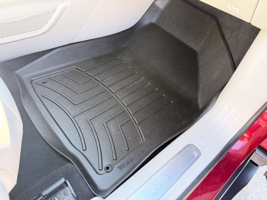 Used 2019 Jeep Cherokee Limited AWD/4WD image 28