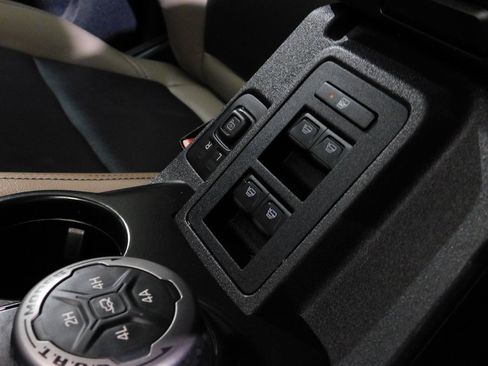 Used 2024 Ford Bronco Wildtrak image 66