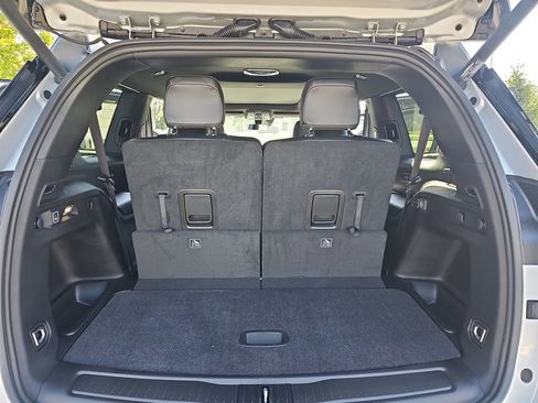 New 2025 Jeep Grand Cherokee L Limited w/ Trailer Tow Package image 13