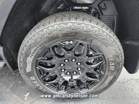 New 2025 GMC Hummer EV 2X w/ LPO, Sport Package AWD/4WD image 10