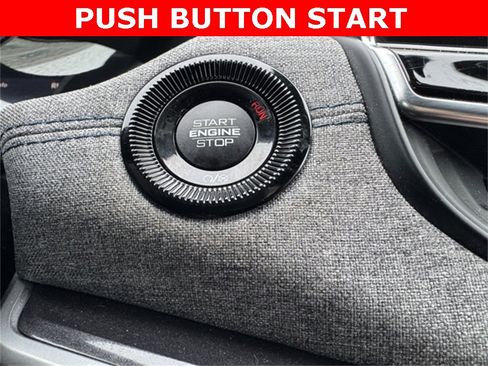 Used 2024 Jeep Compass Latitude image 25