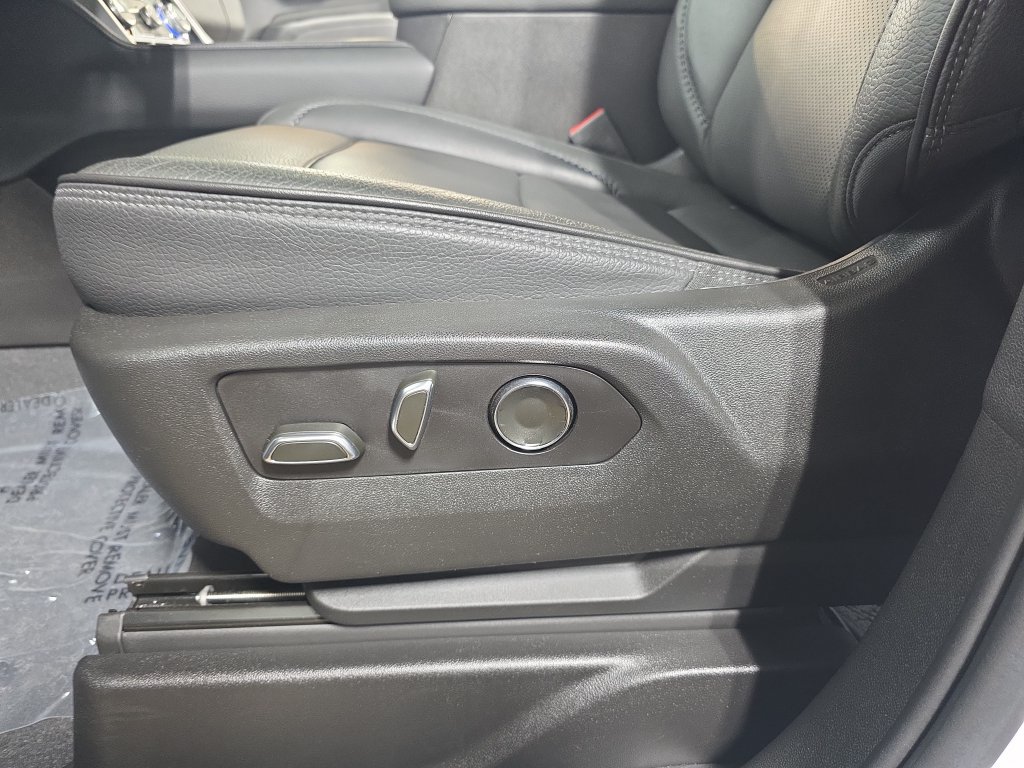Used 2021 GMC Yukon Denali AWD/4WD image 31