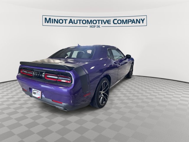 Certified 2016 Dodge Challenger R/T Scat Pack w/ Leather Interior Group RWD image 9