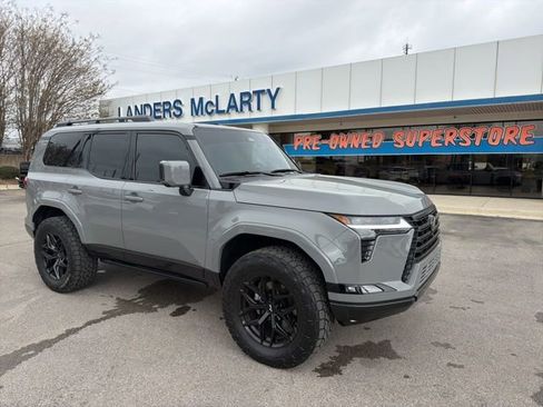 Used 2025 Lexus GX 550 w/ Accessory Package (2T) image 1