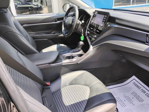 Used 2024 Toyota Camry SE FWD image 21