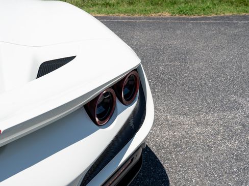 Used 2022 Ferrari F8 Tributo RWD image 17