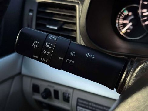 Used 2011 Subaru Outback 2.5i Premium w/ All-Weather Pkg image 20