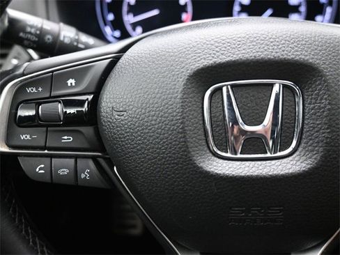 Used 2018 Honda Accord Sport image 26