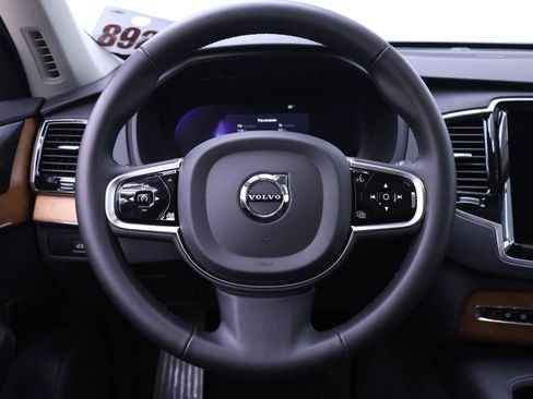 Certified 2024 Volvo XC90 B6 Plus image 19