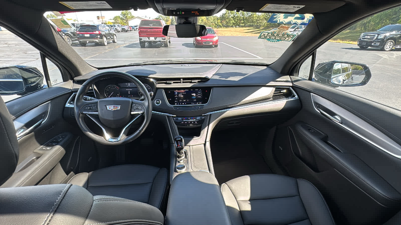 Used 2024 Cadillac XT6 Luxury w/ LPO, Floor Liner Package AWD/4WD image 33