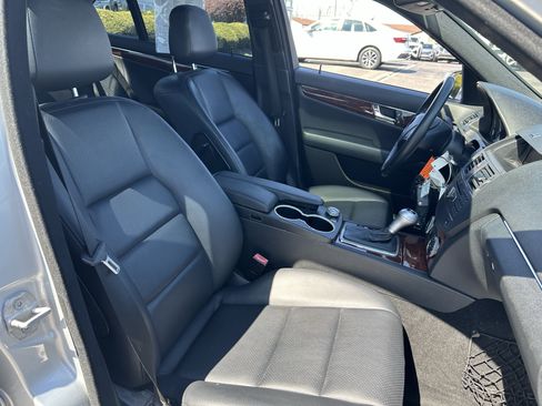 Used 2010 Mercedes-Benz C 300 4MATIC Sedan image 26