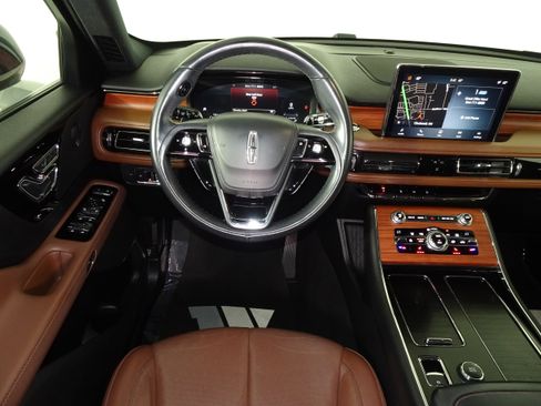 Used 2020 Lincoln Aviator Reserve w/ Class IV Trailer Tow Package image 40