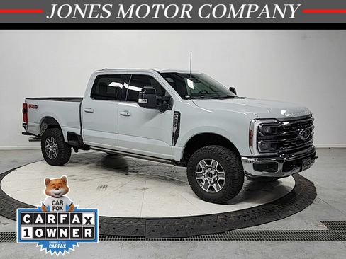 Used 2025 Ford F250 Lariat w/ FX4 Off-Road Package AWD/4WD image 1