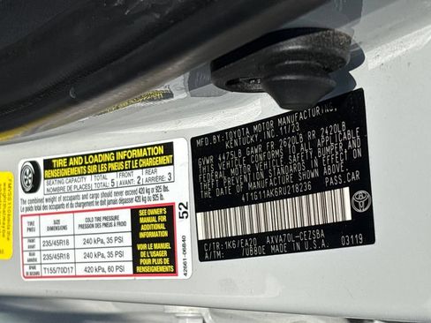 Used 2024 Toyota Camry SE FWD image 21