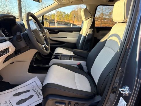 New 2026 Honda Odyssey Elite image 11