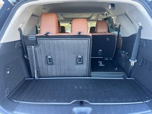 New 2025 Nissan Pathfinder Platinum image 28