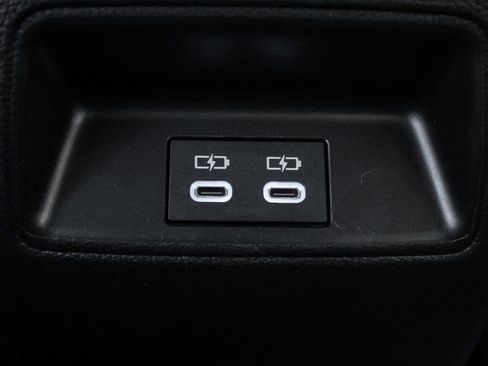 Used 2024 Toyota Corolla LE image 28