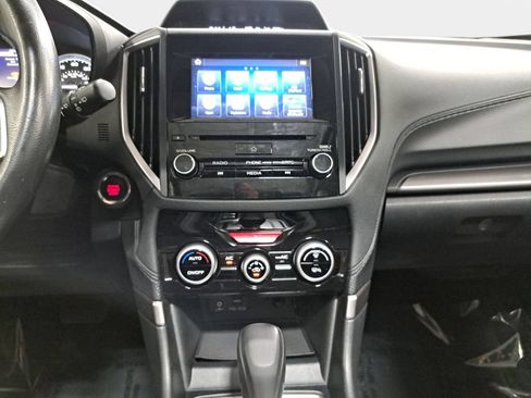 Used 2022 Subaru Forester Premium AWD/4WD image 19