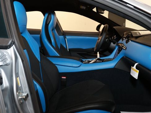 New 2025 Karma Revero Luxury image 16