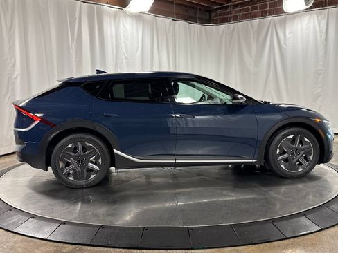 New 2026 Kia EV6 Light AWD/4WD image 6