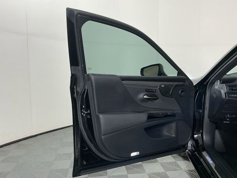 Used 2024 Lexus ES 350 Ultra Luxury image 20