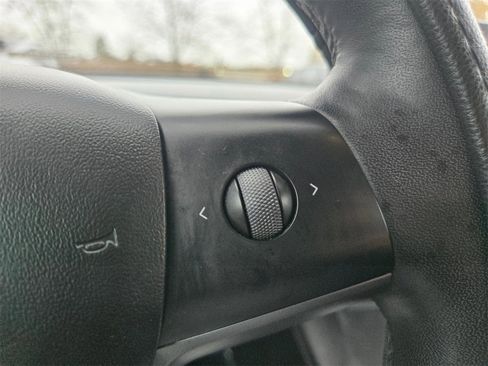 Used 2021 Tesla Model 3 Long Range image 19