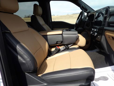 New 2025 Ford F250 Lariat w/ Chrome Package image 51