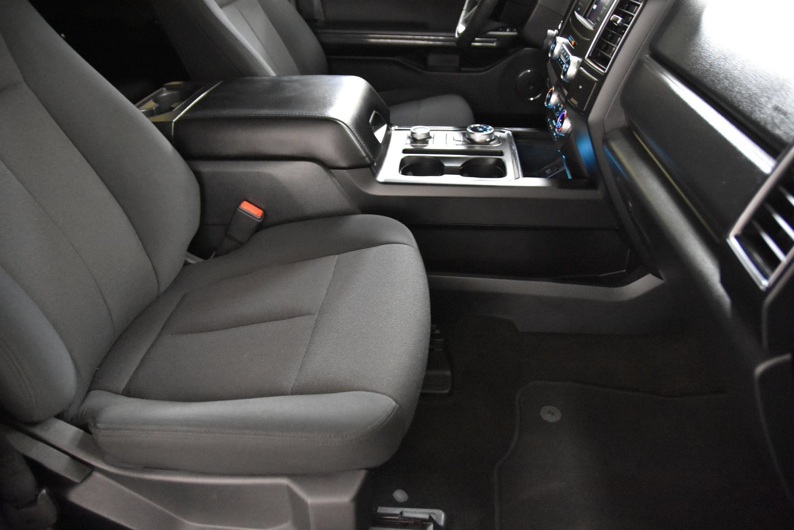 Used 2020 Ford Expedition XL AWD/4WD image 31